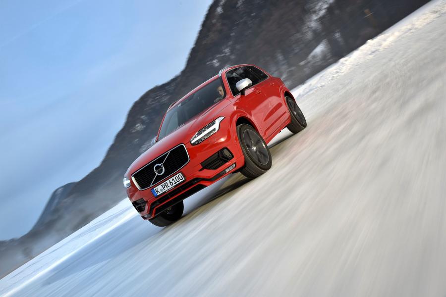  Volvo XC90 D5 R-Design 2015 года  (фото 5 из 5)